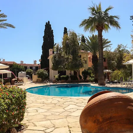 Horizon Gateway 1b, Paphos, Pool *