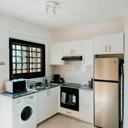 Horizon Gateway 1b, Paphos, Pool *