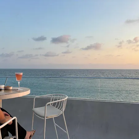 Horizon Gateway 1b, Paphos, Pool Appartement *