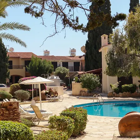 Horizon Gateway 1b, Paphos, Pool Paphos