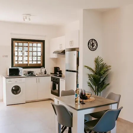 Horizon Gateway 1b, Paphos, Pool Apartamento *