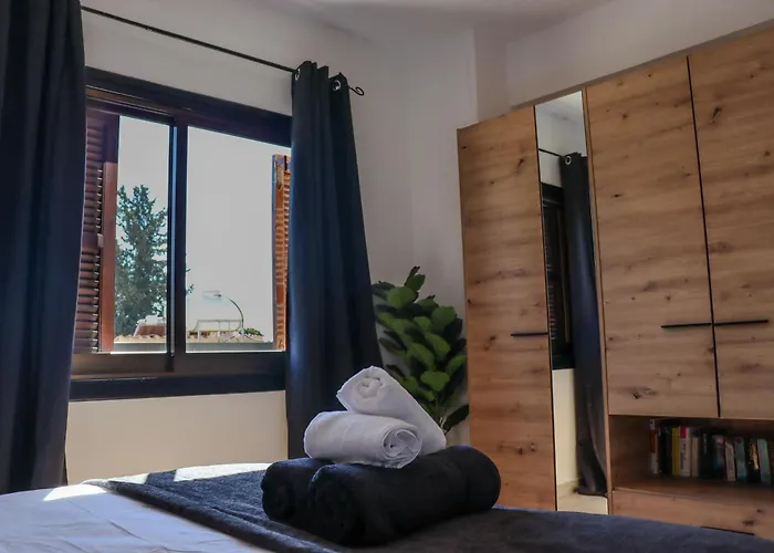 Horizon Gateway 1b, Paphos, Pool アパート