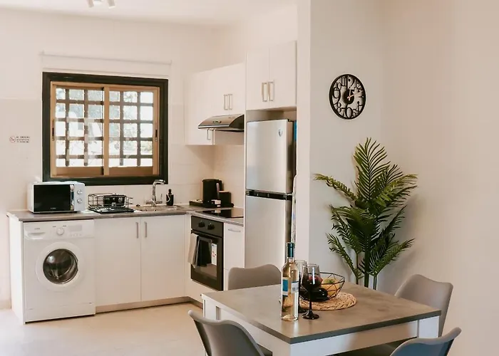 Horizon Gateway 1b, Paphos, Pool アパート *