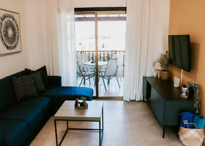 Horizon Gateway 1b, Paphos, Pool アパート *