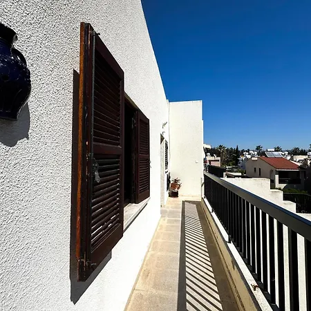 Horizon Gateway 1b, Paphos, Pool *